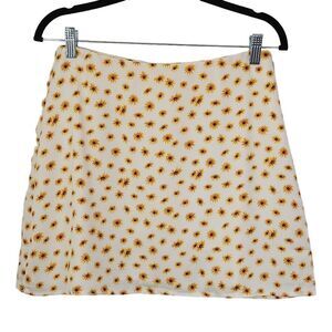 WeWoreWhat Daisy Print Mini Skirt NWT Size Medium Floral Coquette Skirt